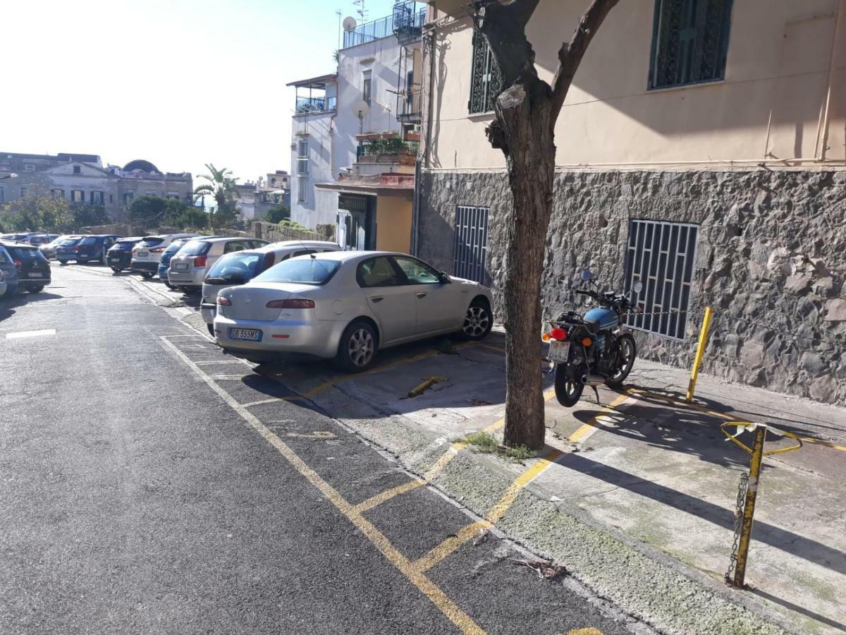 Vomero House With Free Parking 410 Cm Neapol Zewnętrze zdjęcie
